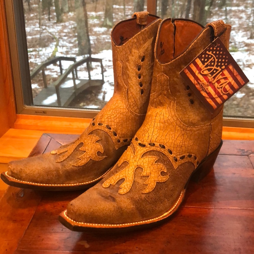 Lucchese “Diva” Cowgirl Boots 9B